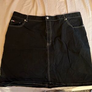 Tommy Hilfiger Women’s mini Skirt Size 20